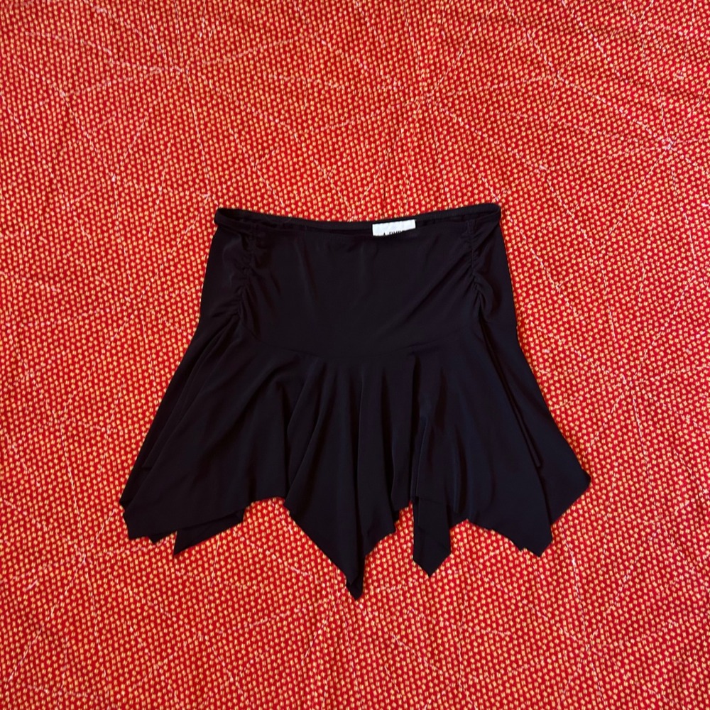 A. Byer Vintage 2000s Black fairy Handkerchief low rise Mini Skirt M Made in USA